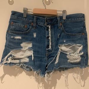 Levi’s 501 Jean Shorts - Medium Wash